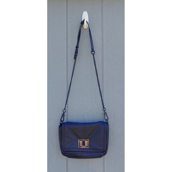 Steve Madden Navy Blue Crossbody Turn Lock Flap Chain Strap Vegan Leather - Picture 1 of 13